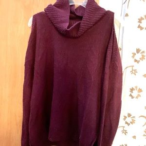 Maroon Hollister sweater